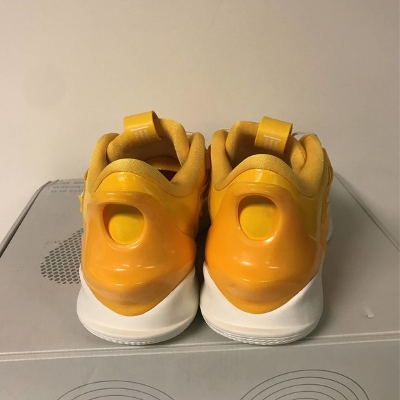 Nike Adapt BB 2.0 Winners Circle NBA 2K20 Gamer Exclusive Self-Lacing, Mens 10.5 - Picture 5 of 12